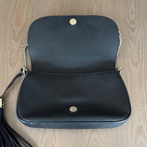 Gucci Pebbled Calfskin Medium Soho Flap Crossbody Black - Picture 4 of 13